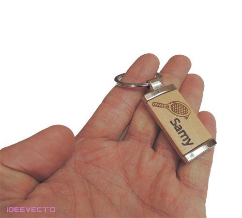Porte-clés bois rectangle verso métal avec main