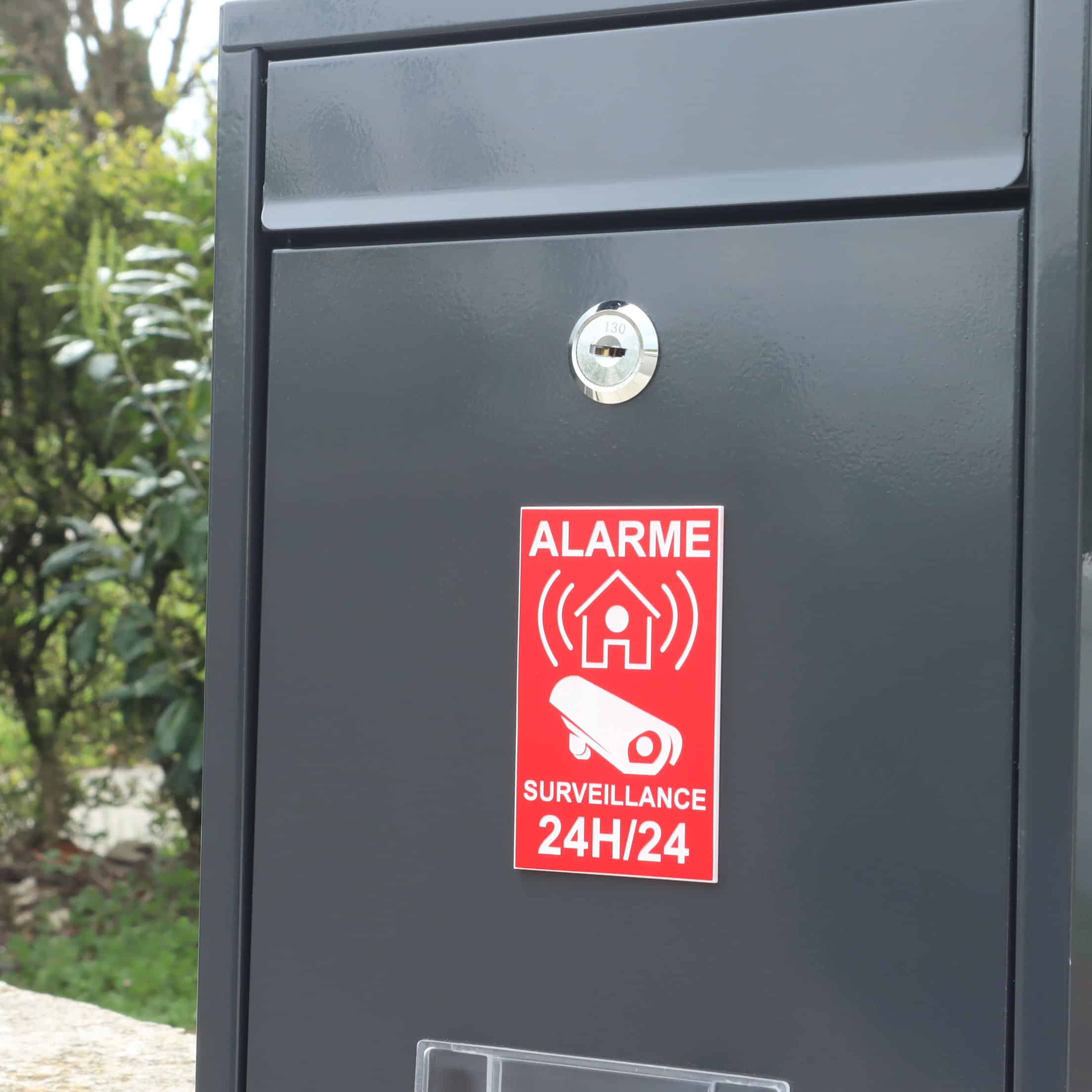 Plaque Alarme sur Boite Aux Lettres